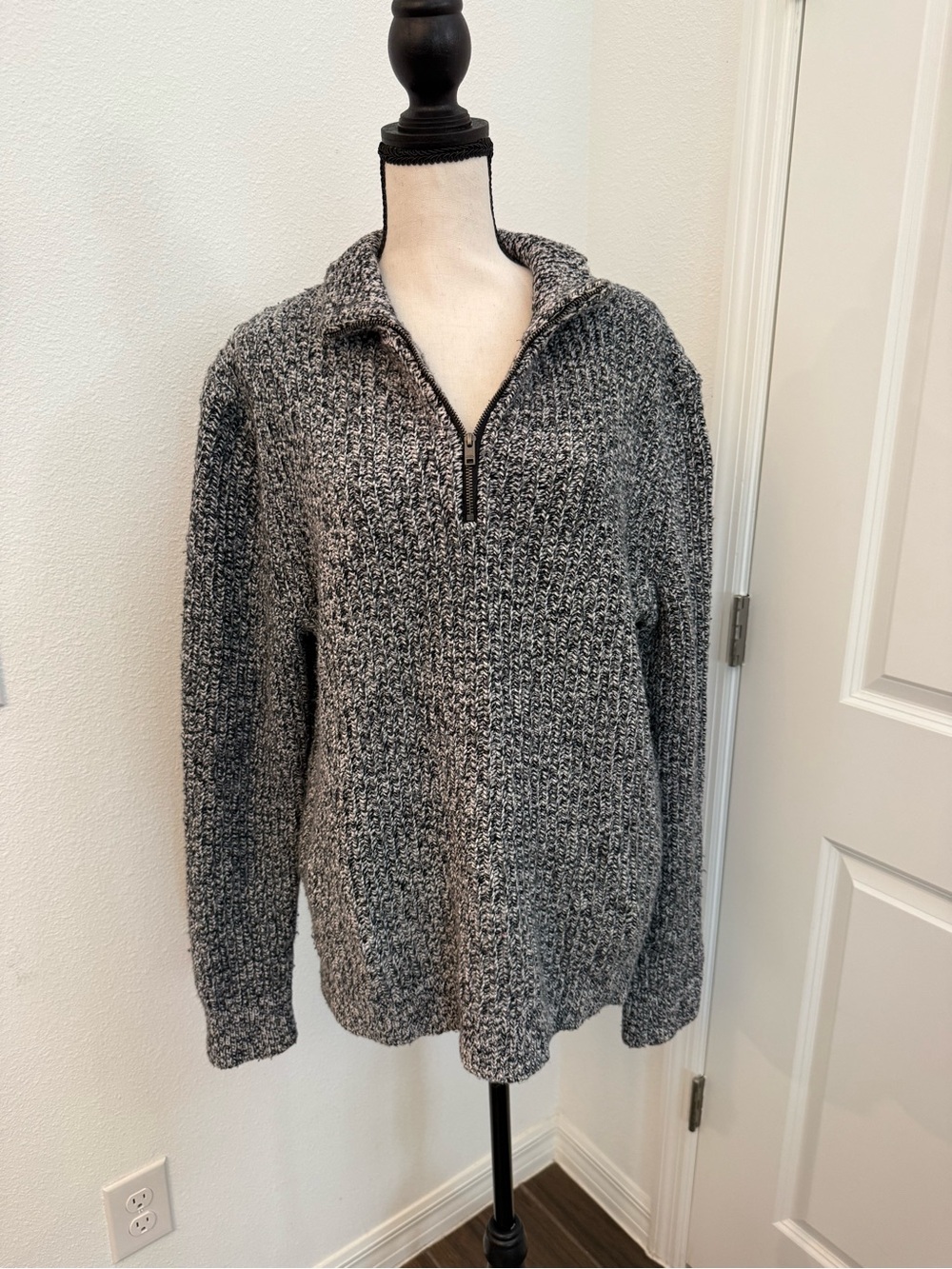 Banana Republic Marled Gray Half-Zip Sweater